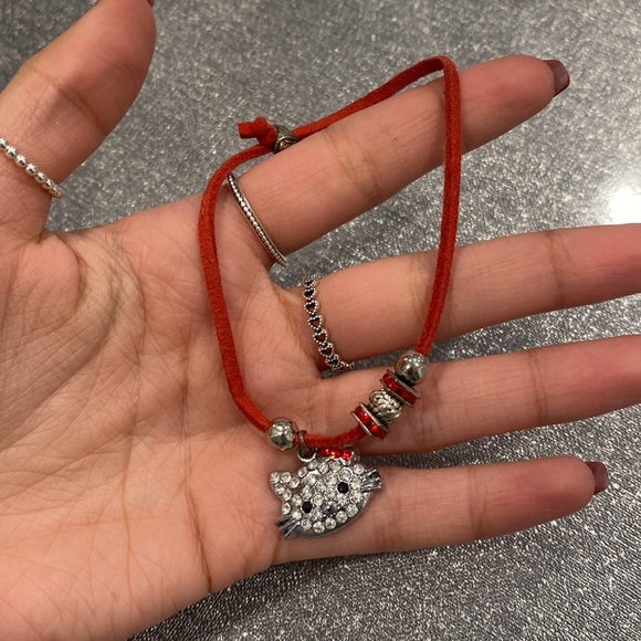 adjustable red hello kitty bracelet - Picture 2 of 2